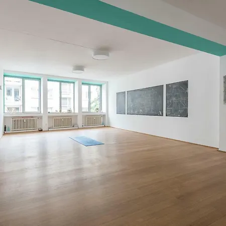 Apartment In Der Yogaschule Cologne Exterior photo